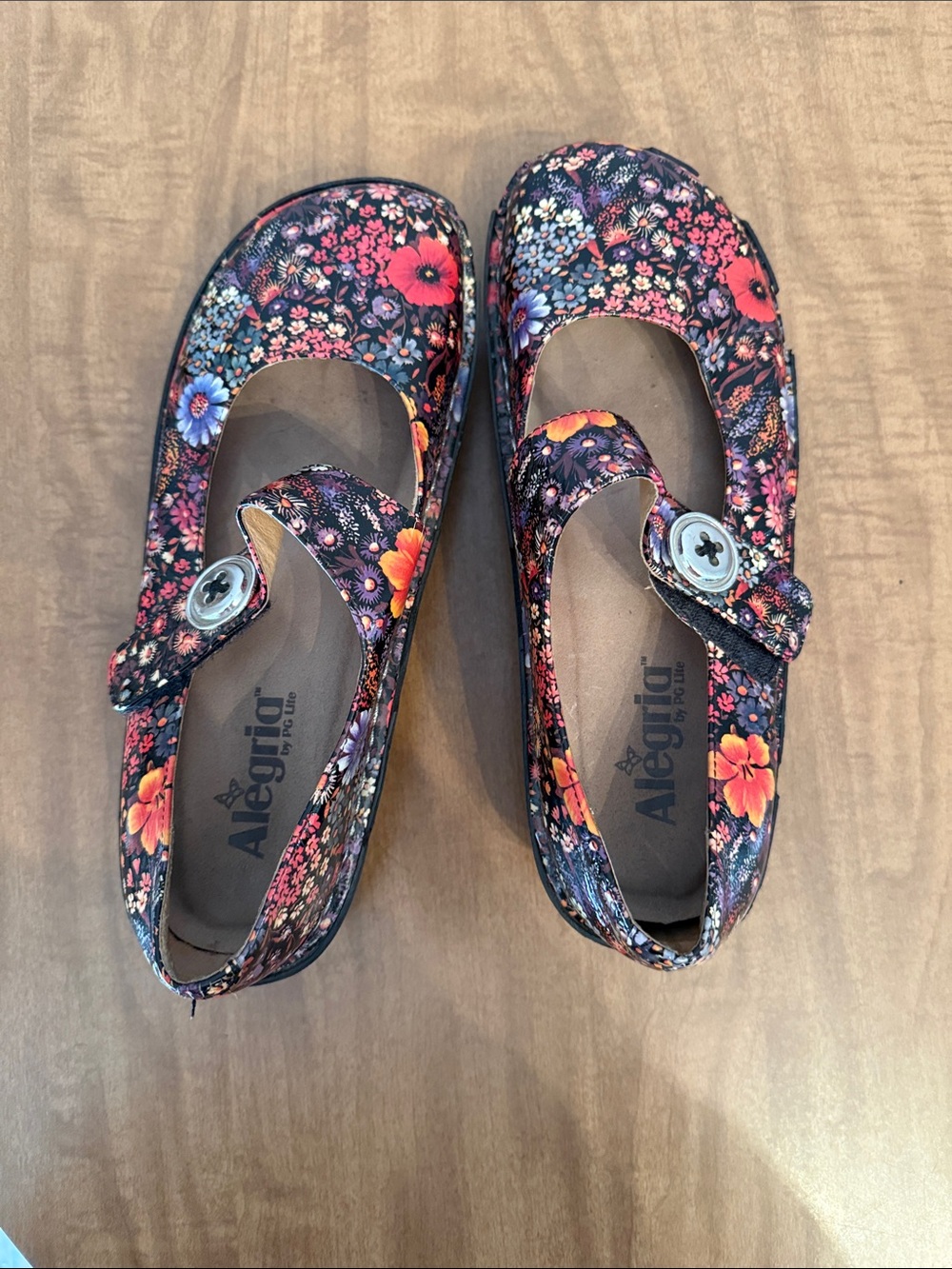 Alegria Floral Mary Jane Flats in Black Floral